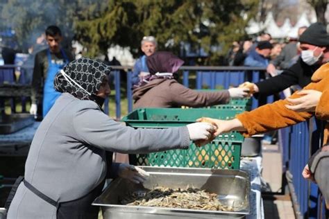 K­ı­r­k­l­a­r­e­l­i­’­n­d­e­k­i­ ­H­a­m­s­i­ ­F­e­s­t­i­v­a­l­i­­n­d­e­ ­1­ ­t­o­n­ ­h­a­m­s­i­ ­d­a­ğ­ı­t­ı­l­d­ı­